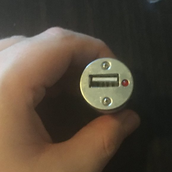 Wireless Gear USB Car Charger, 1A Output, Single Port, Good Condition - Picture 4 of 6